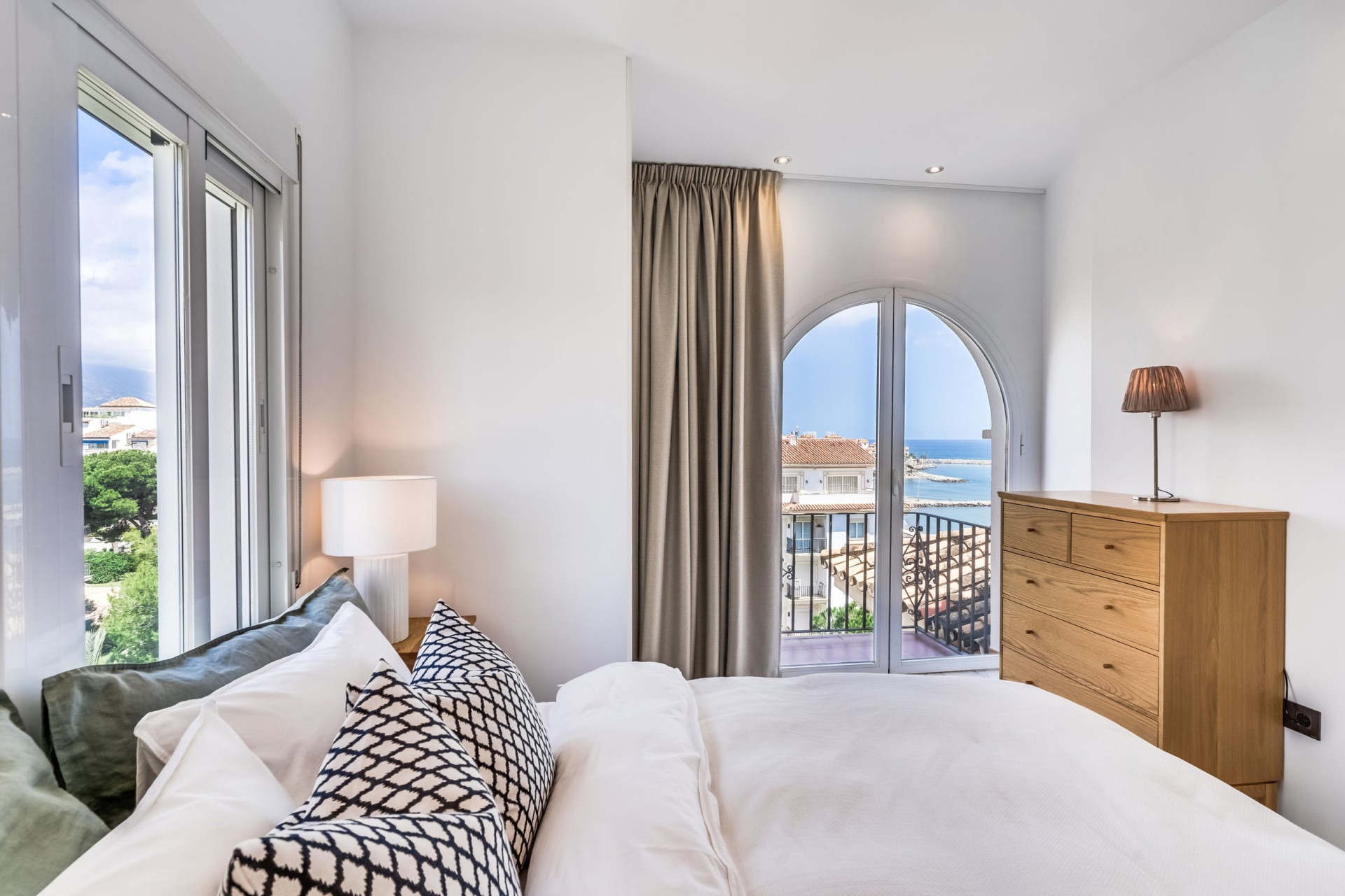 Puerto Banus Marbella penthouse 3 Bedrooms