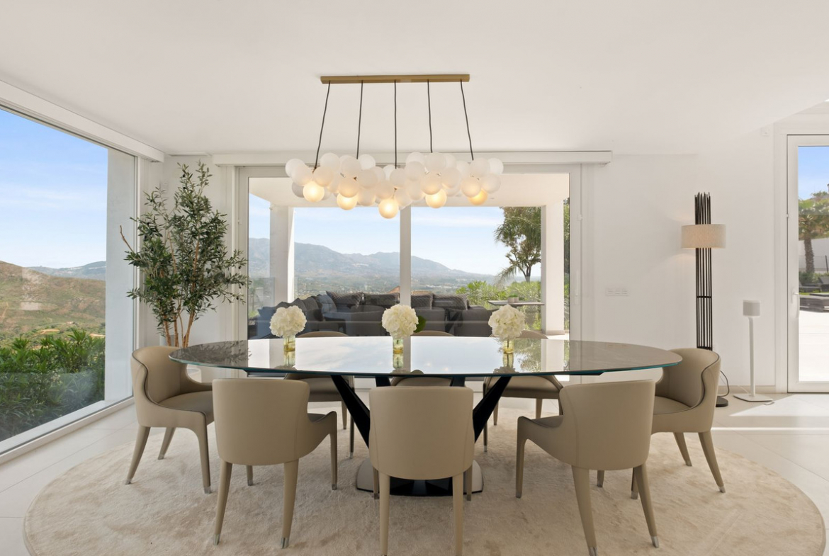 La Mairena Marbella villa 4 Bedrooms
