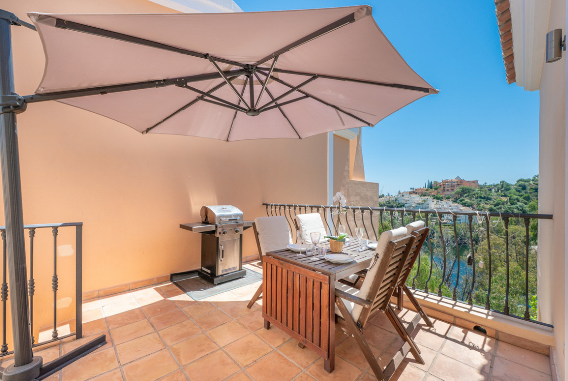 Nueva Andalucia Marbella villa 3 Bedrooms