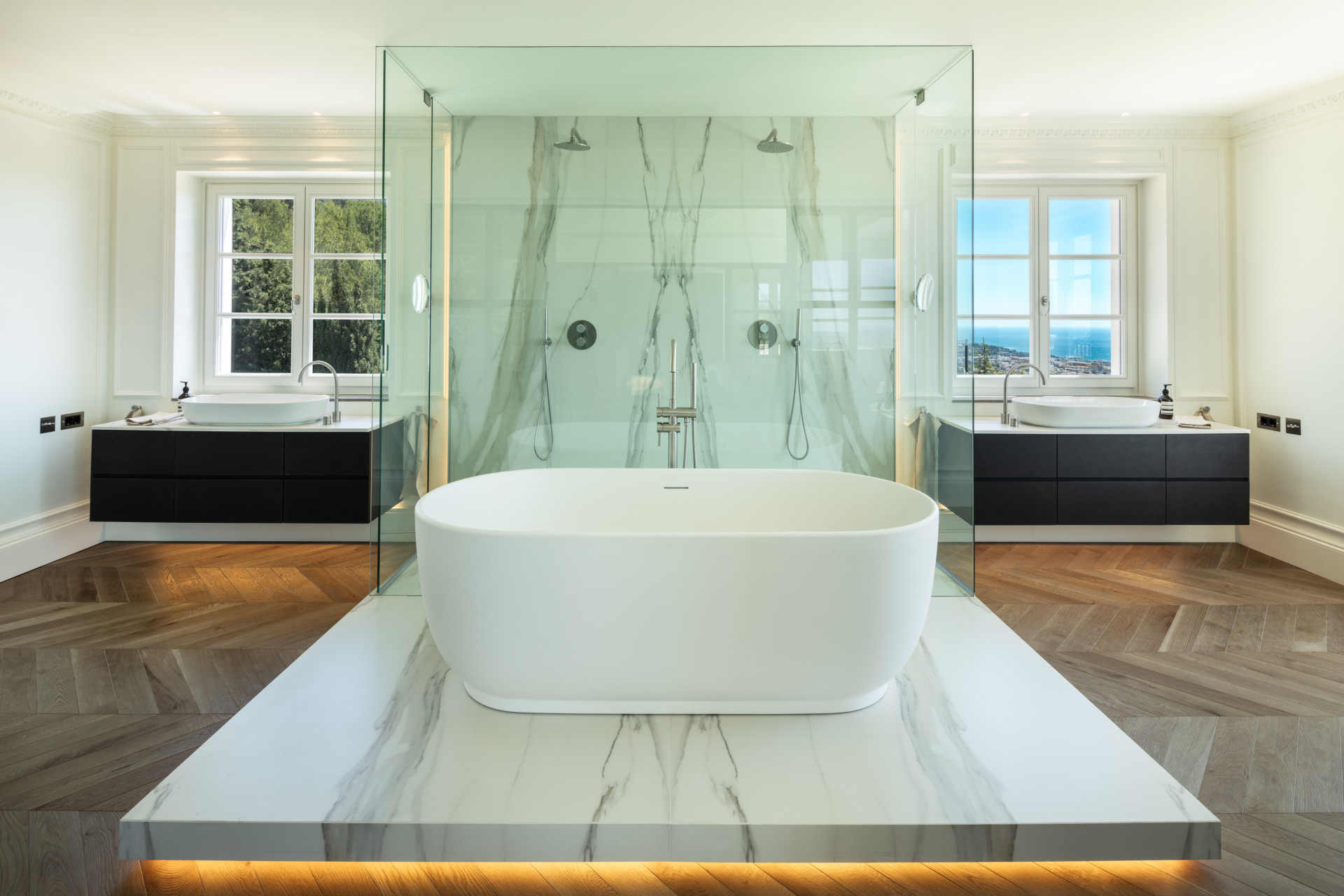 luxo-estate-19 Sierra Blanca Marbella villa 6 Bedrooms