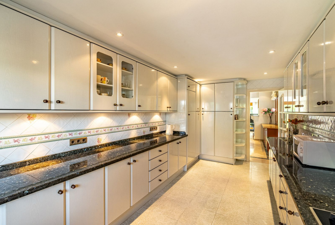 Cancelada Estepona villa 5 Bedrooms