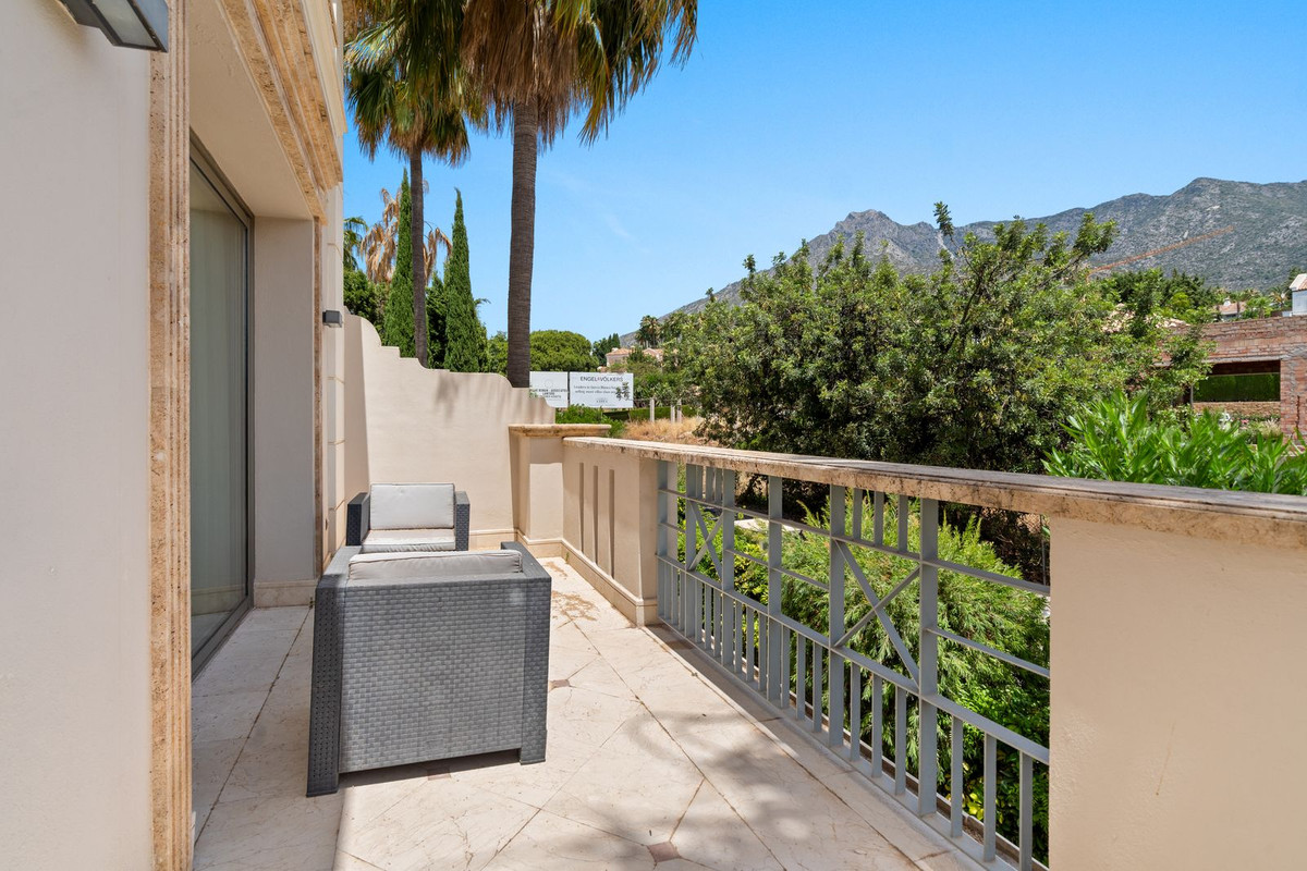 Sierra Blanca Marbella townhouse 4 Bedrooms