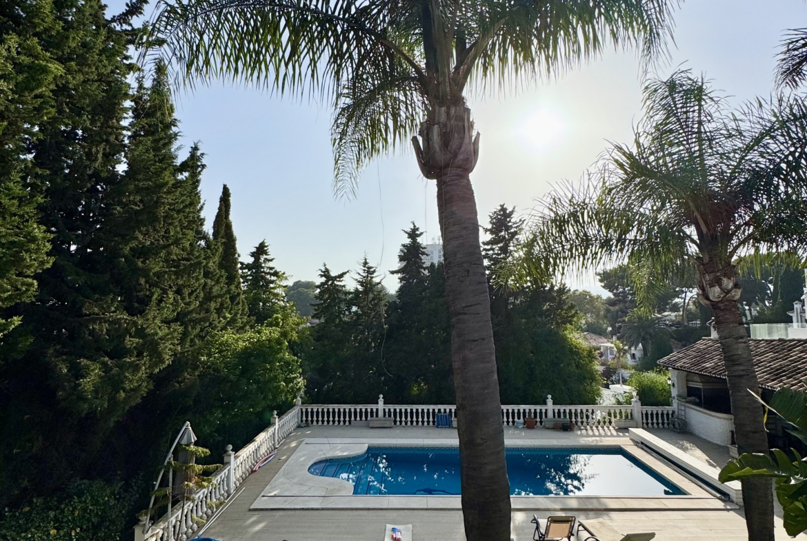 Nueva Andalucia Marbella villa 9 Bedrooms