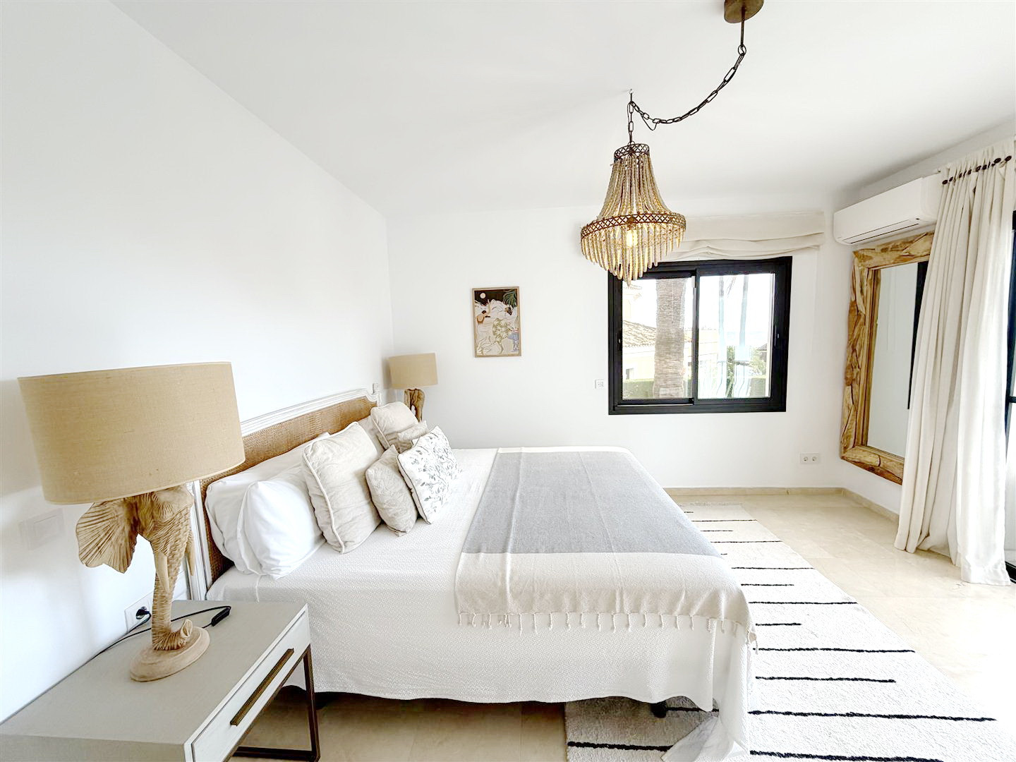 luxo-estate-19 Las Chapas Marbella villa 6 Bedrooms