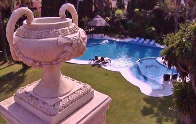 Nueva Andalucia Marbella villa 7 Bedrooms