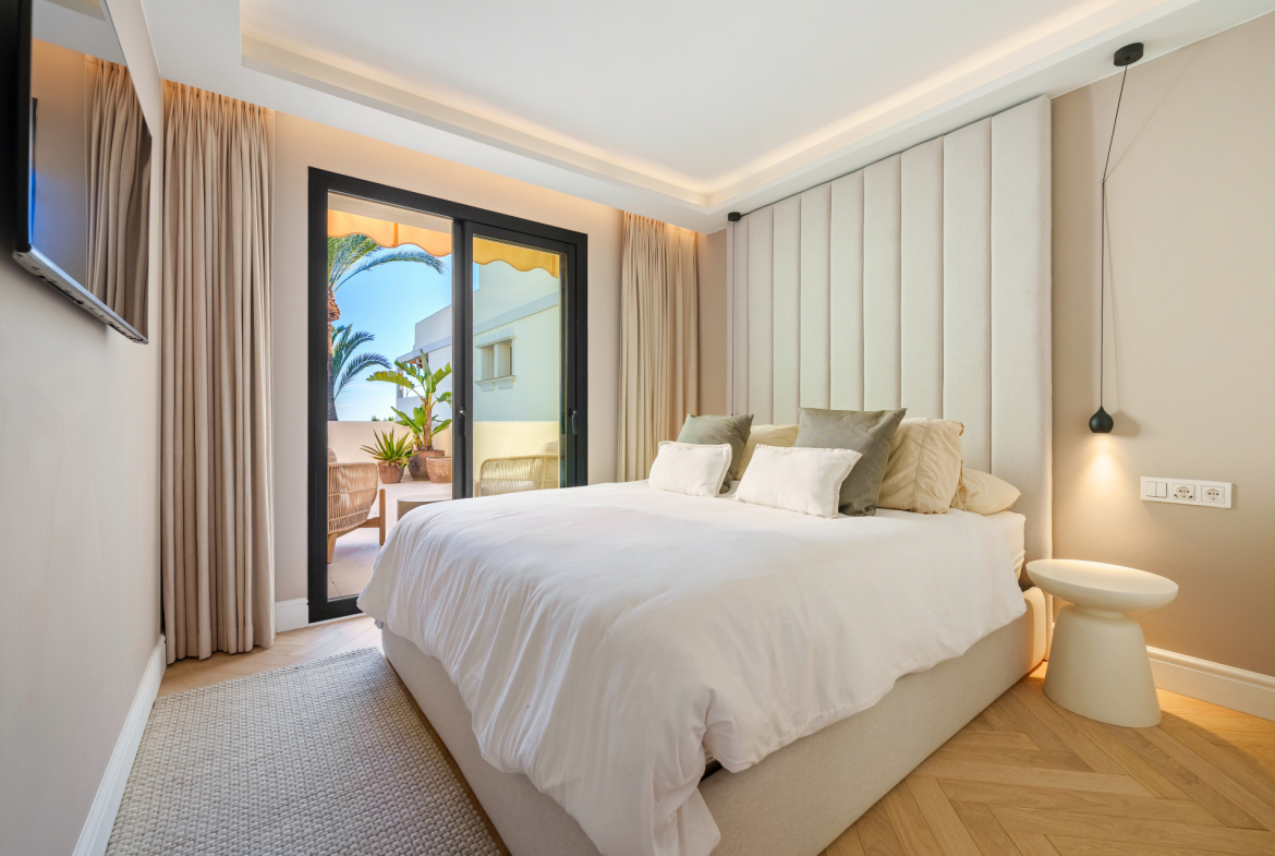 Nueva Andalucia Marbella penthouse 3 Bedrooms
