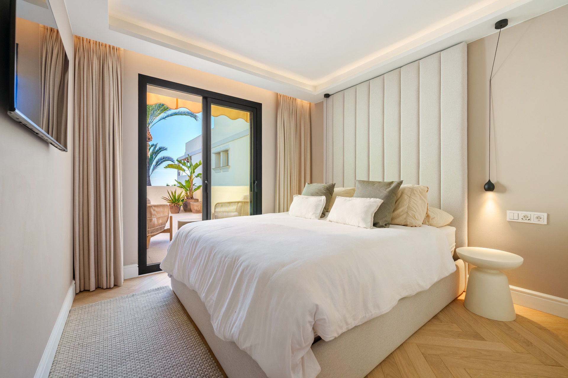 Nueva Andalucia Marbella penthouse 3 Bedrooms