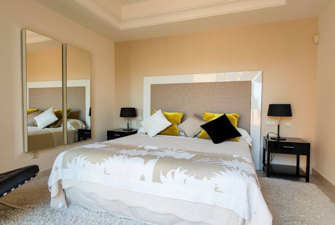 Nueva Andalucia Marbella penthouse 3 Bedrooms