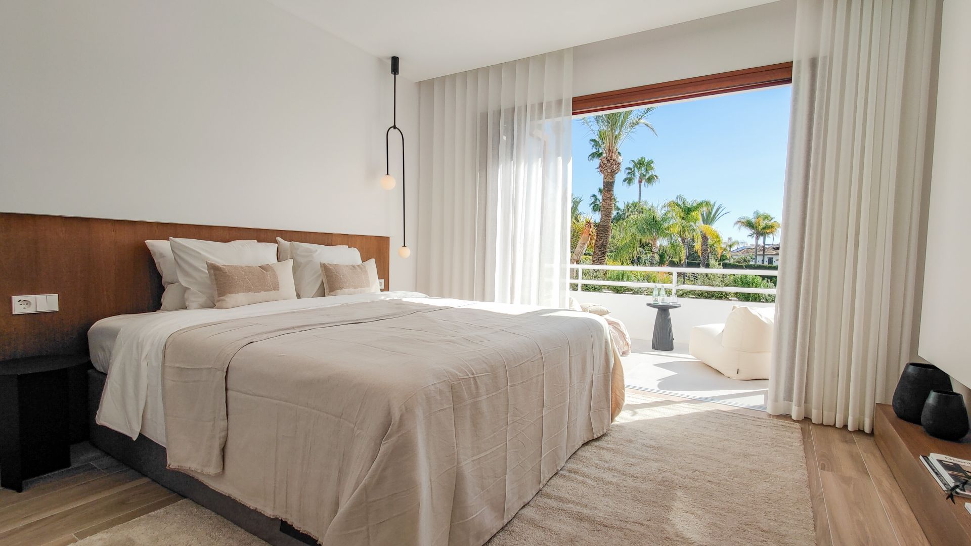 Nueva Andalucia Marbella townhouse 3 Bedrooms