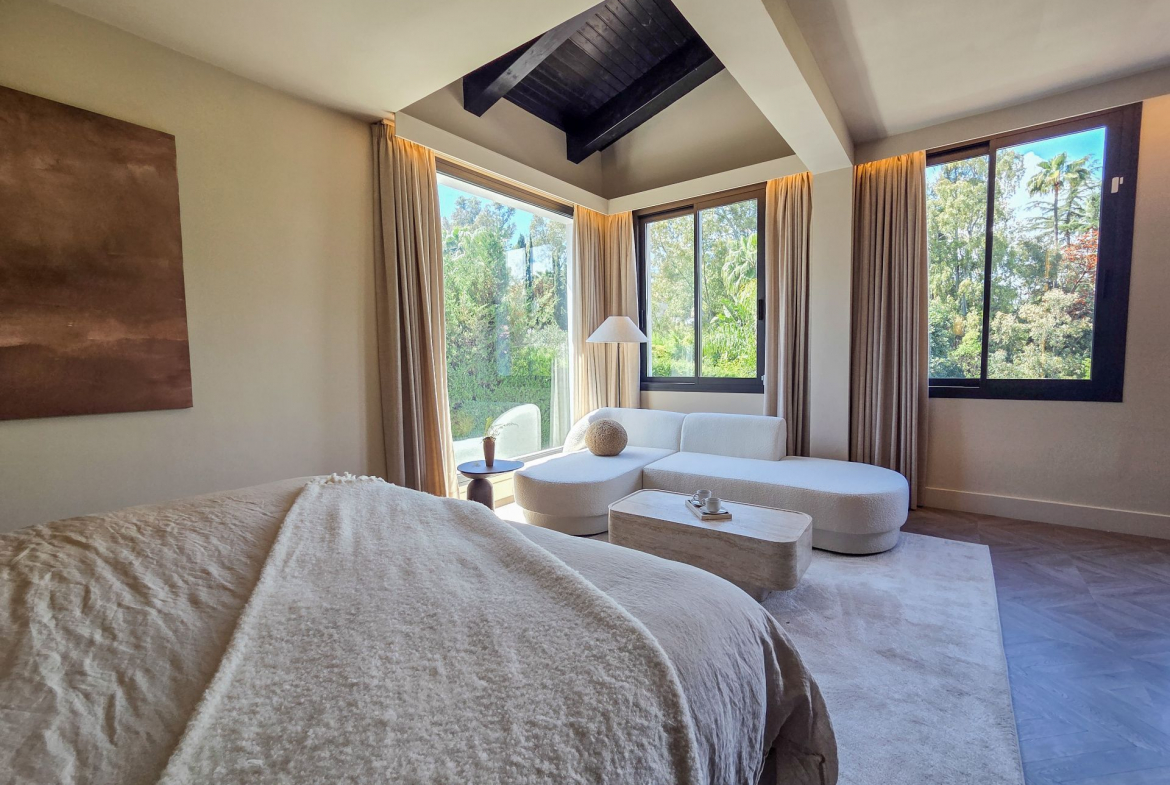 Nueva Andalucia Marbella villa 5 Bedrooms
