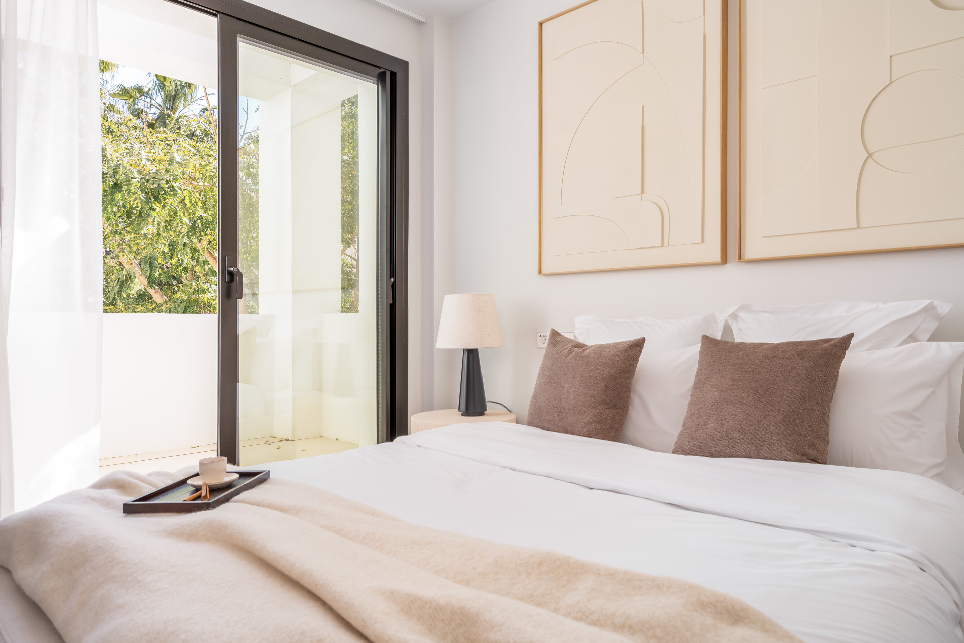 Nueva Andalucia Marbella villa 5 Bedrooms