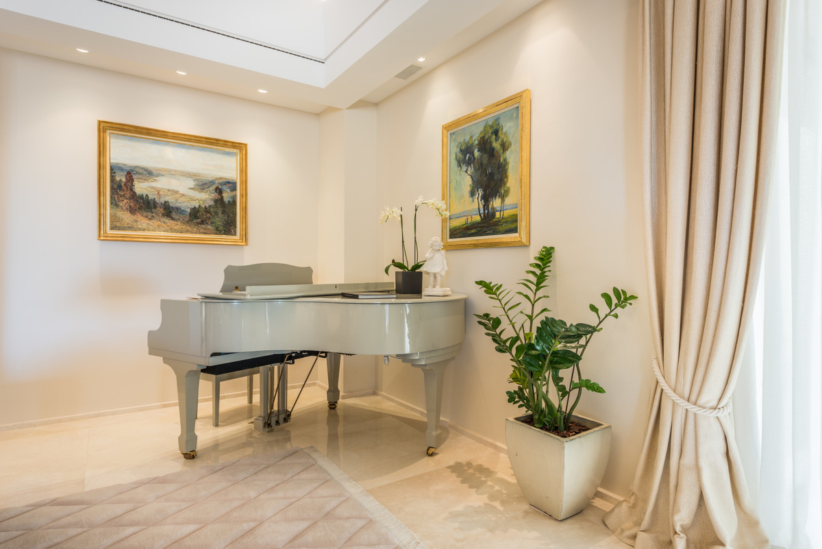 luxo-estate-19 Luxury Mansion for Sale in Sierra Blanca Marbella