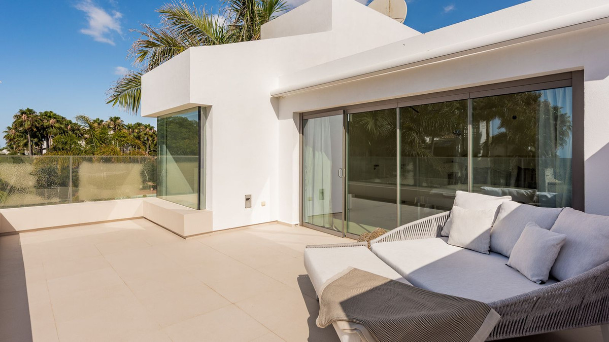 Marbella Golden Mile Marbella villa 4 Bedrooms