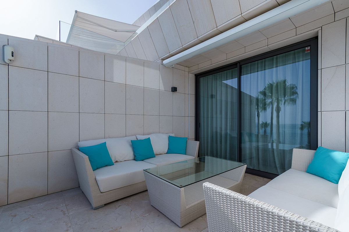 luxo-estate-19 Estepona apartment 4 Bedrooms