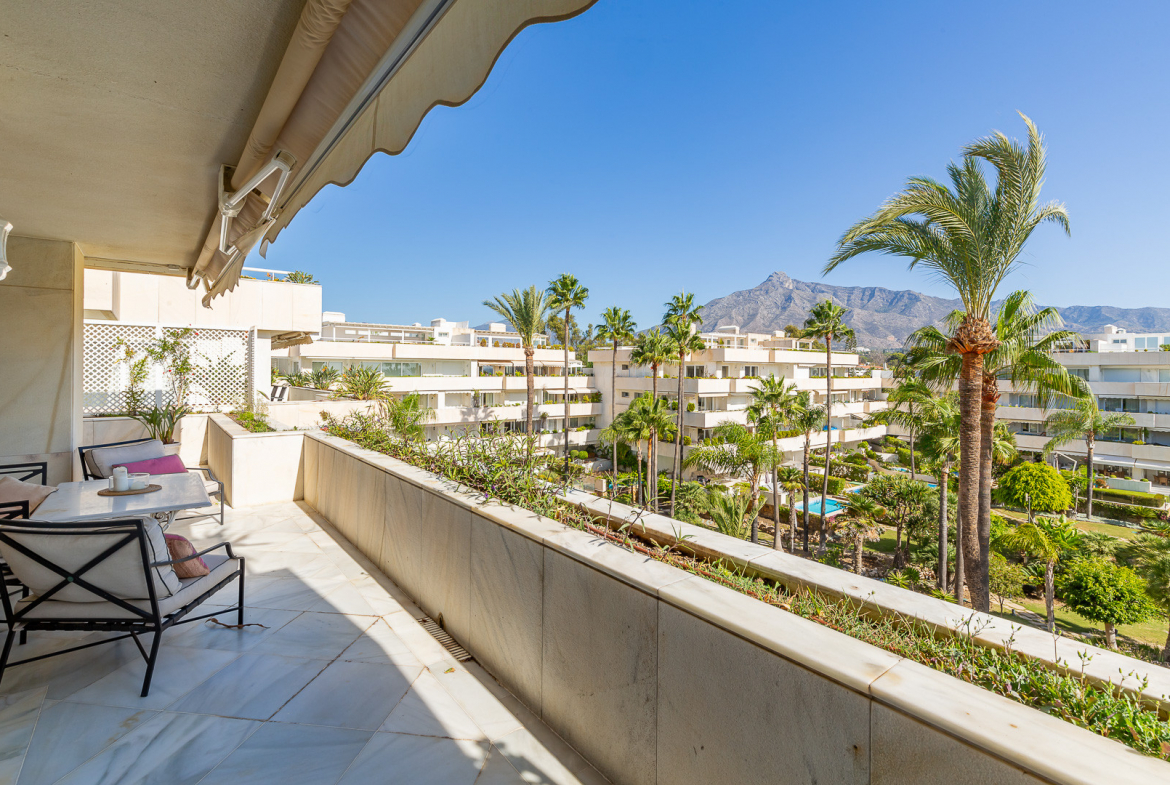Puerto Banus Marbella penthouse 3 Bedrooms