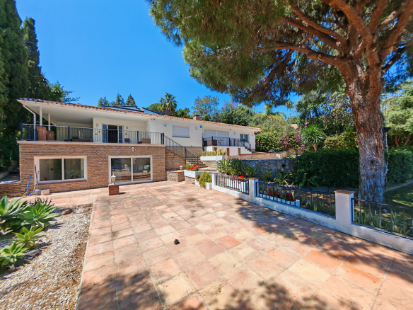 Marbesa Marbella villa 5 Bedrooms