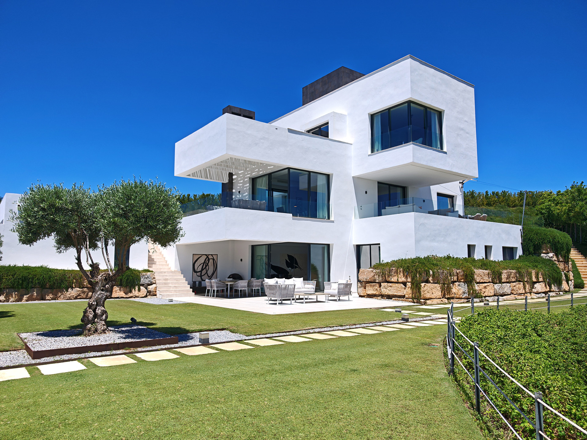 Monte Mayor Benahavis villa 5 Bedrooms