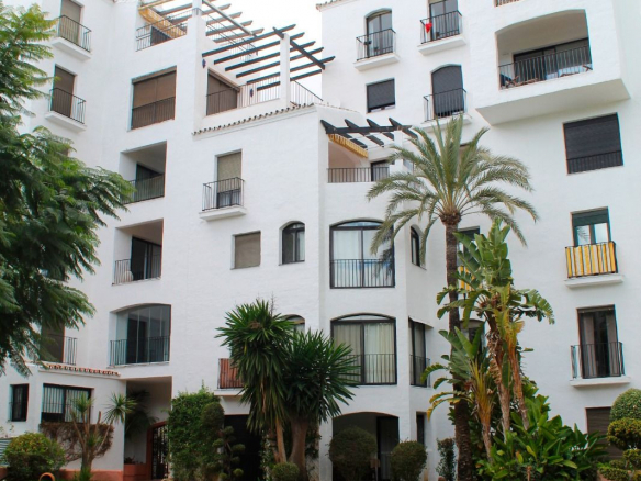 Puerto Banus Marbella penthouse 3 Bedrooms