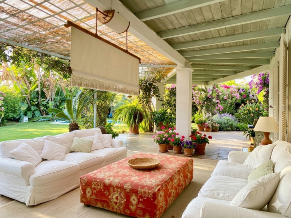 Estepona villa 7 Bedrooms
