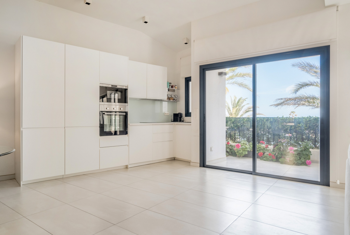 Cabopino Marbella penthouse 2 Bedrooms