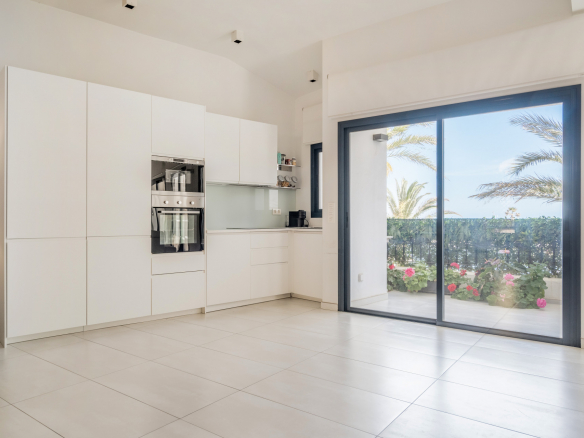 Cabopino Marbella penthouse 2 Bedrooms