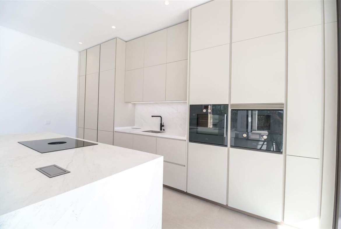 Puerto Banus Marbella villa 4 Bedrooms