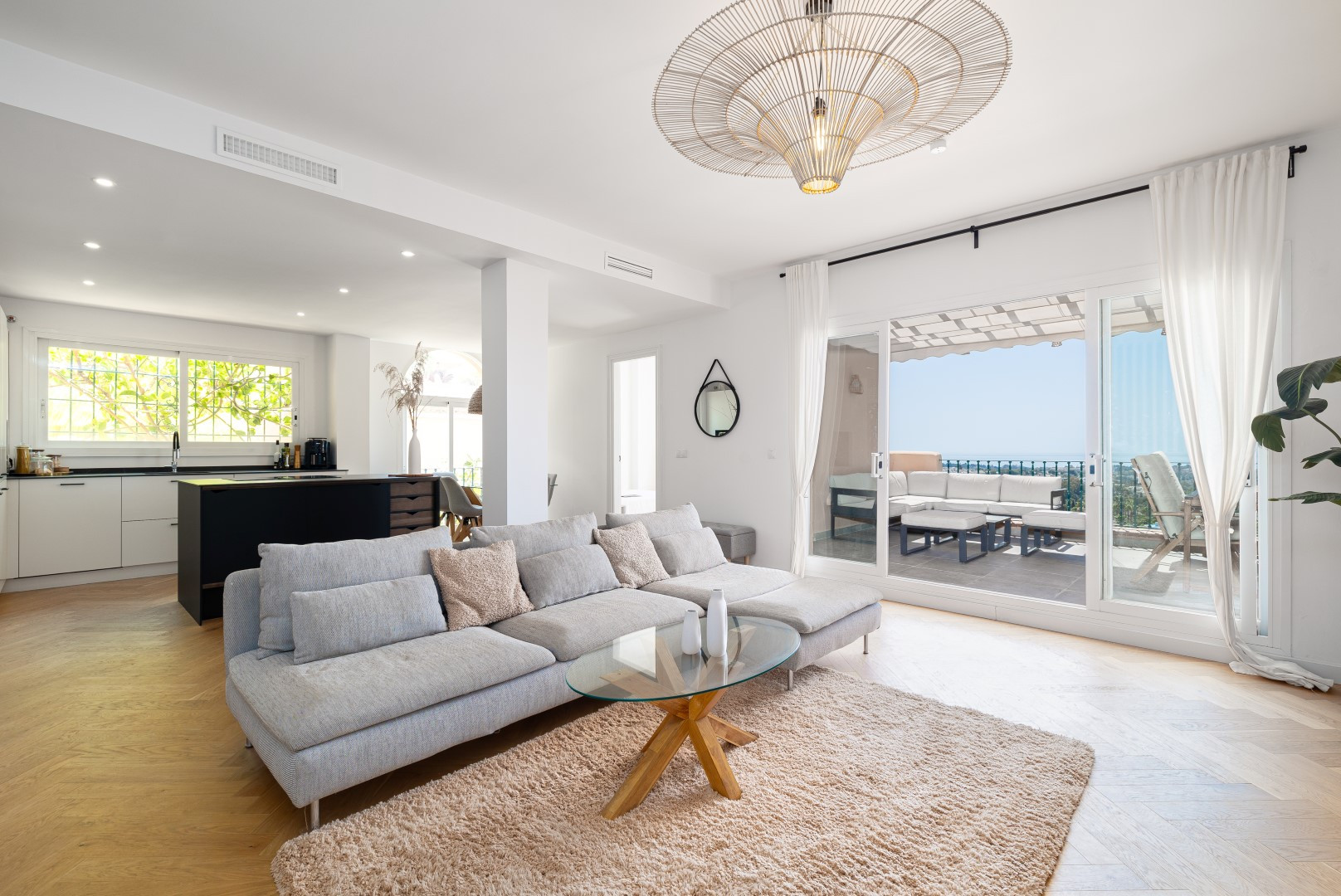 luxo-estate-2 Nueva Andalucia Marbella penthouse 3 Bedrooms