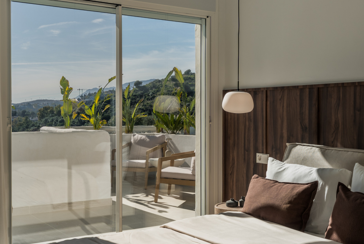 Nueva Andalucia Marbella penthouse 3 Bedrooms