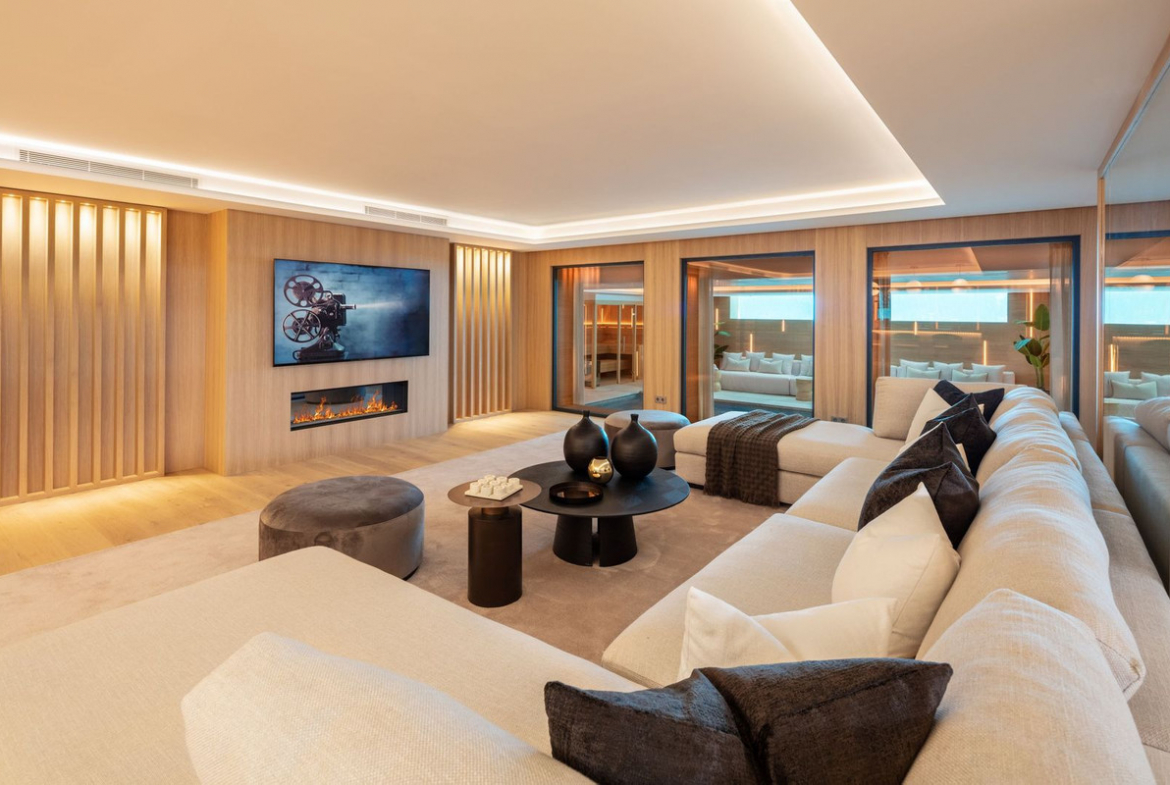Sierra Blanca Marbella villa 6 Bedrooms