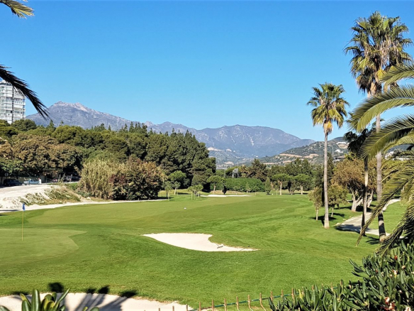 Rio Real Marbella villa 4 Bedrooms