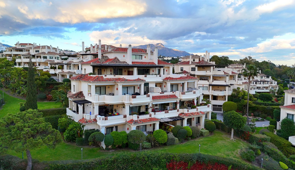 Benahavis apartment 5 Bedrooms