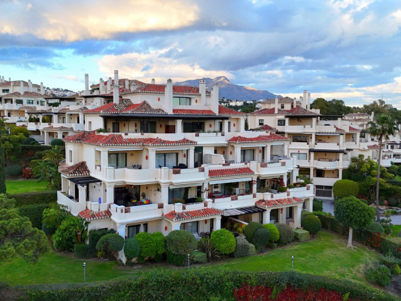 Benahavis apartment 5 Bedrooms