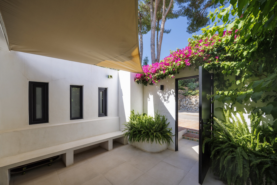 Nueva Andalucia Marbella villa 3 Bedrooms
