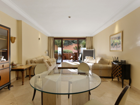 Estepona apartment 2 Bedrooms