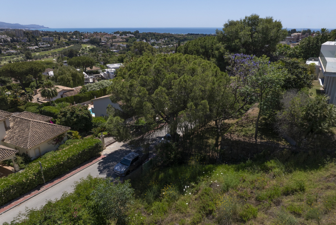 Nueva Andalucia Marbella plot  Bedrooms
