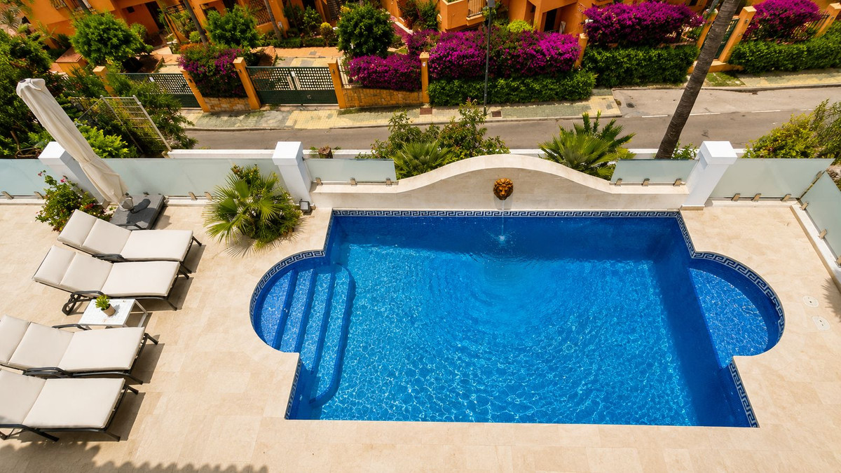 Benahavis villa 5 Bedrooms