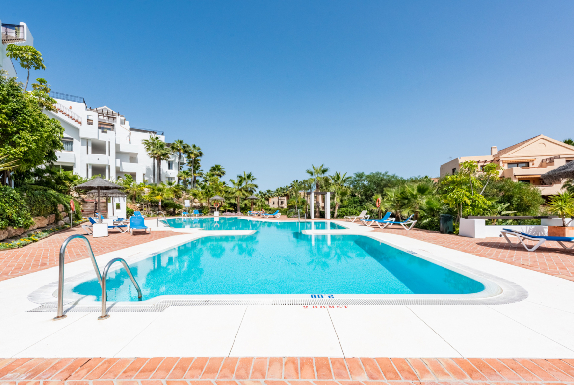 La Alqueria Benahavis penthouse 3 Bedrooms