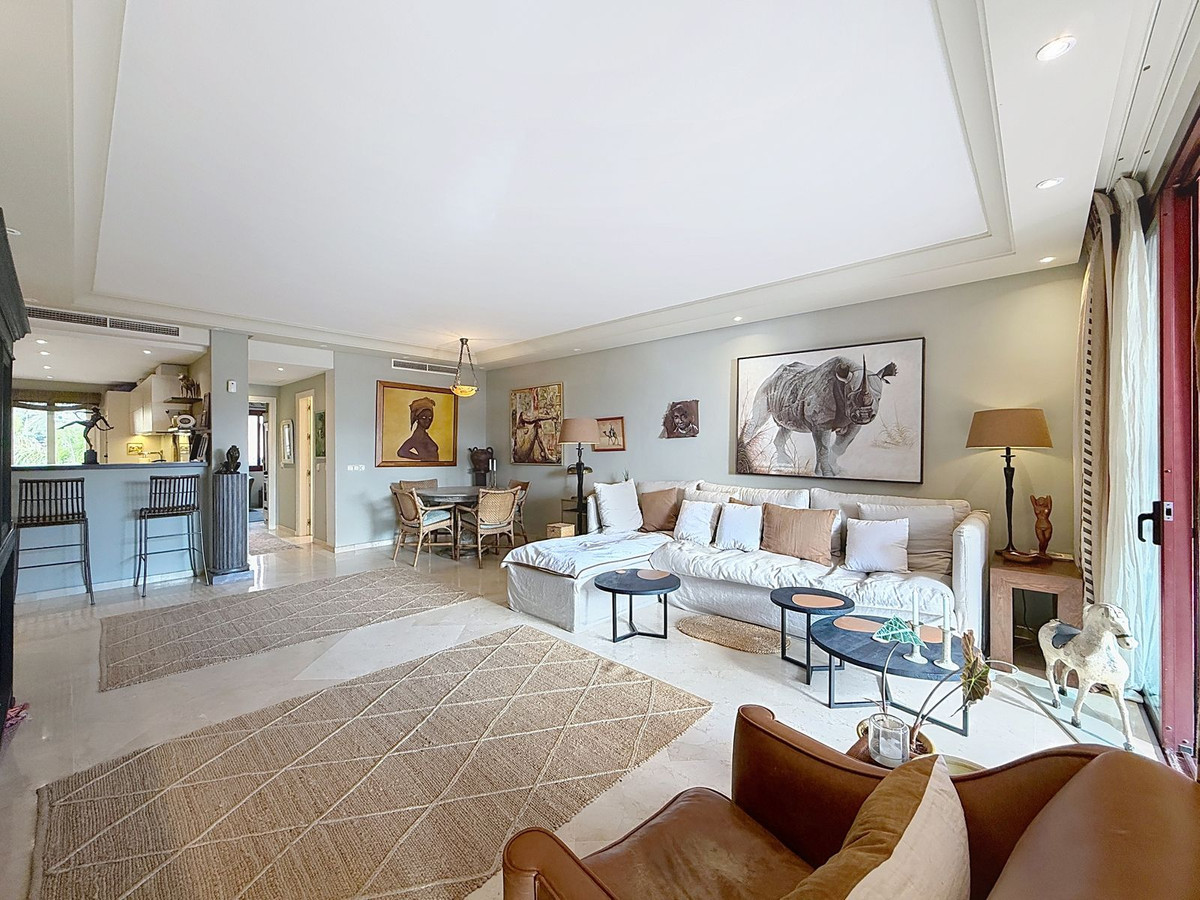 luxo-estate-2 Cancelada Estepona penthouse 3 Bedrooms