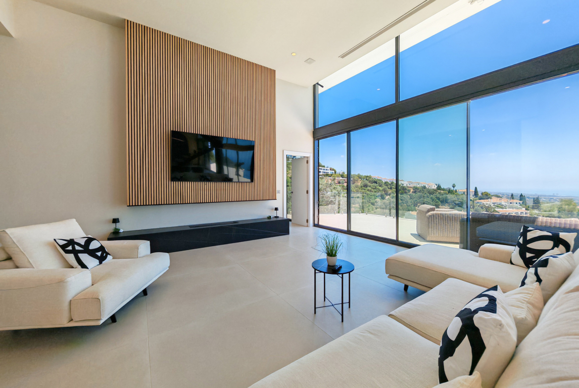 Los Monteros Marbella villa 4 Bedrooms