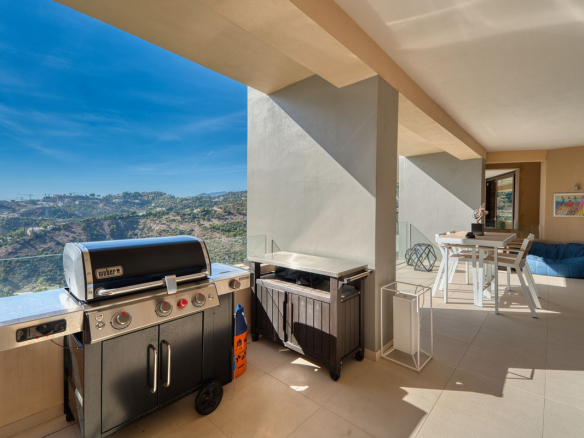 Benahavis apartment 4 Bedrooms