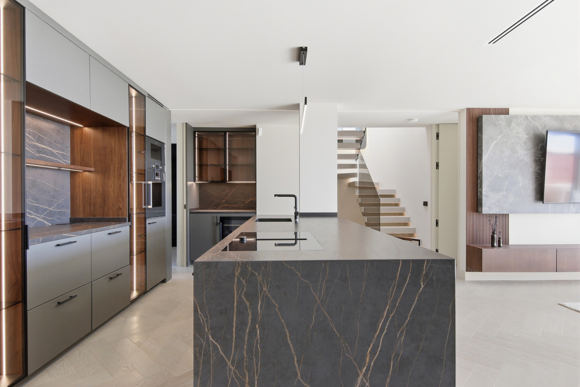 Monte Halcones Benahavis penthouse 4 Bedrooms