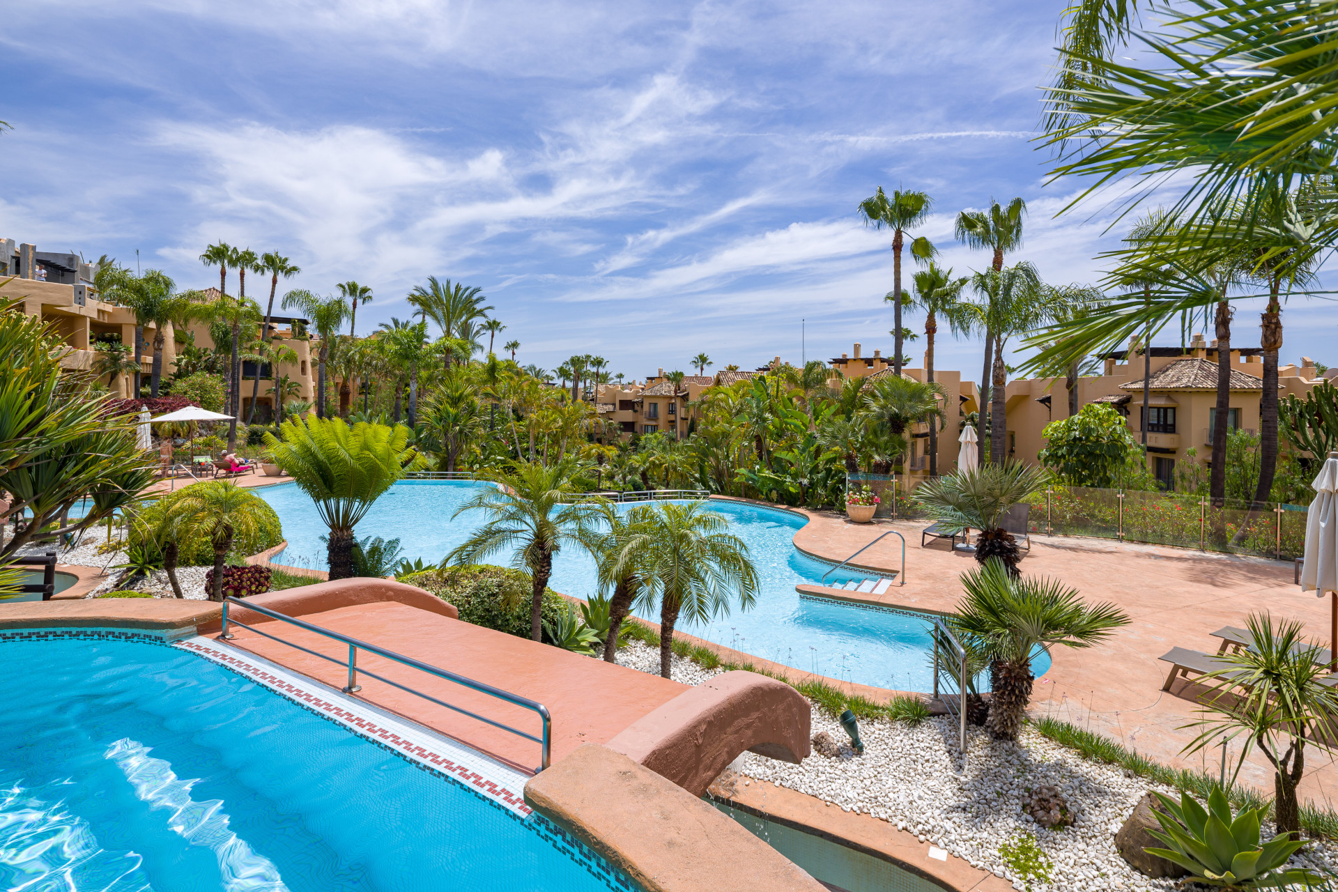 luxo-estate-2 Sierra Blanca Marbella apartment 2 Bedrooms