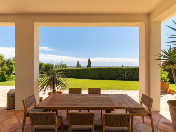 Los Almendros Benahavis villa 5 Bedrooms