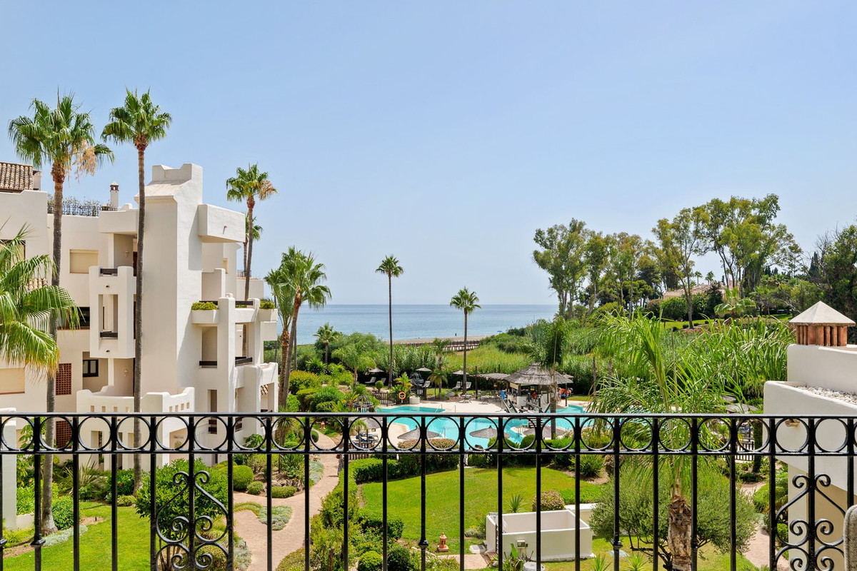 New Golden Mile Estepona apartment 3 Bedrooms