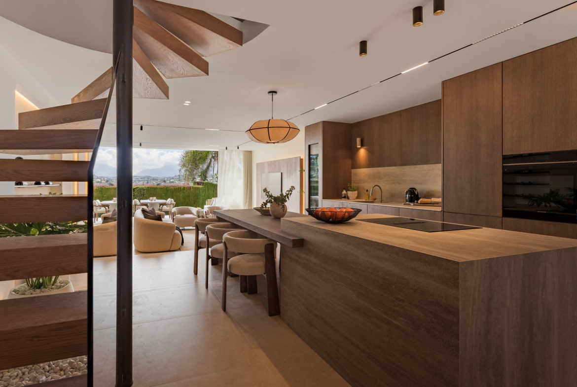 Nueva Andalucia Marbella townhouse 3 Bedrooms