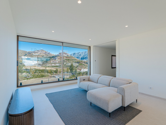 Benahavis apartment 4 Bedrooms