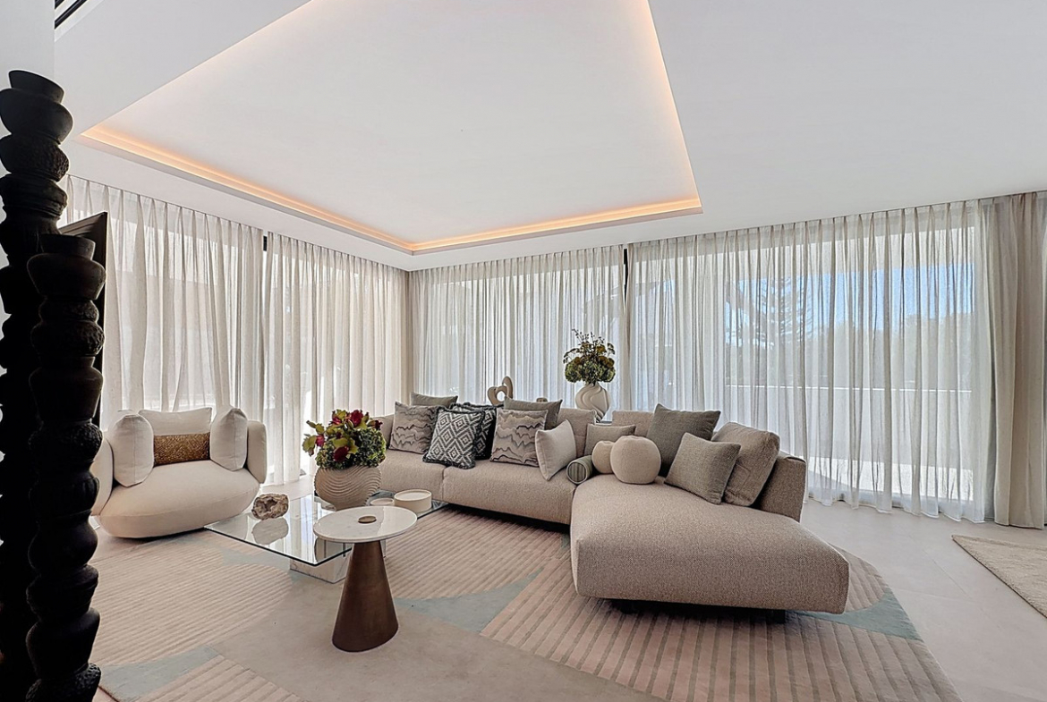 Nagueles Marbella villa 5 Bedrooms