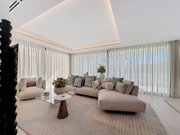 Nagueles Marbella villa 5 Bedrooms