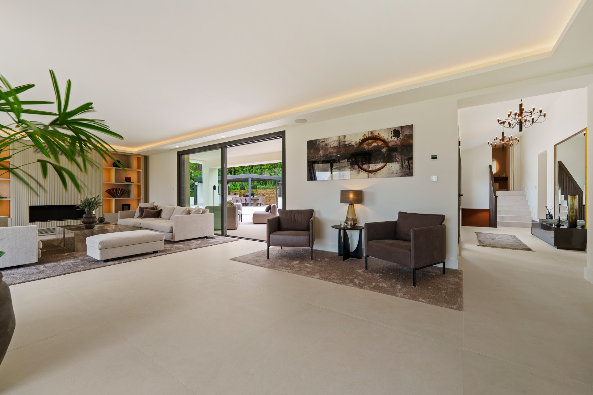 Nueva Andalucia Marbella villa 5 Bedrooms