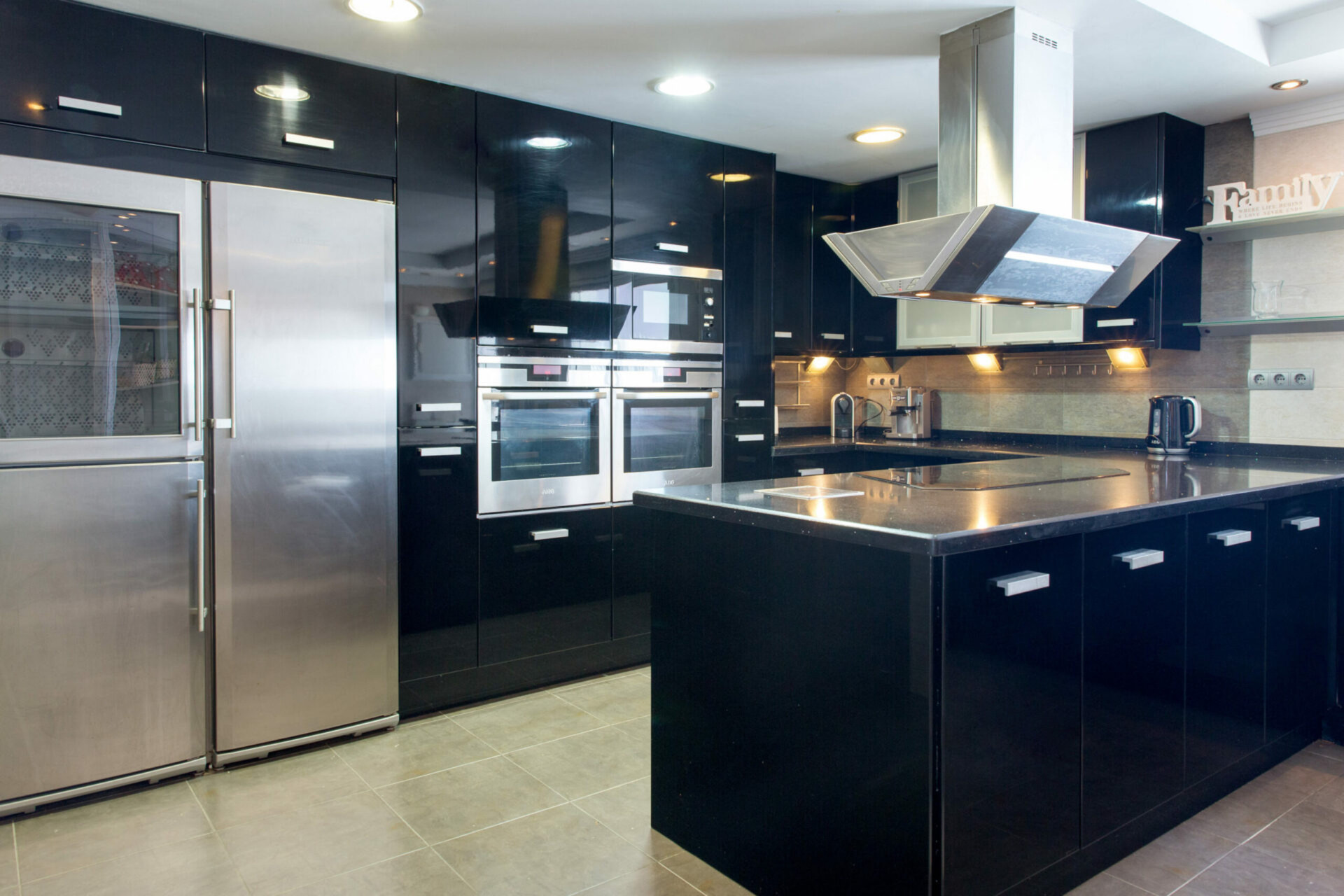 Elviria Marbella villa 8 Bedrooms